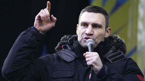 Vitali Klitschko quits boxing to focus on politics - Boxing - Eurosport