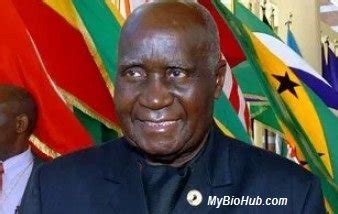 Kenneth Kaunda Biography - Age, Country, Company, Political Party ...