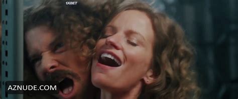 Airplane Nude Scenes Aznude