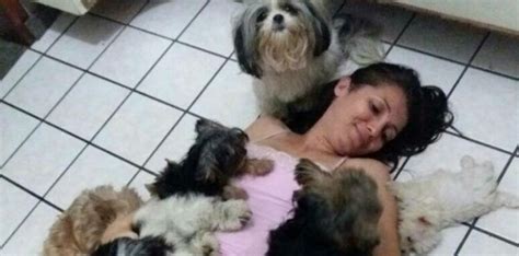 Casal Acusa Vizinha De Doar Cachorros Da Fam Lia Durante Lua De Mel