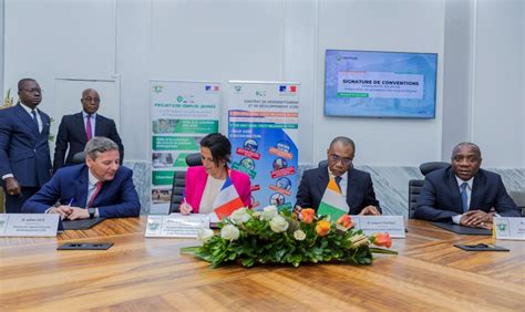 Coopération la Côte dIvoire et la France signent des conventions d