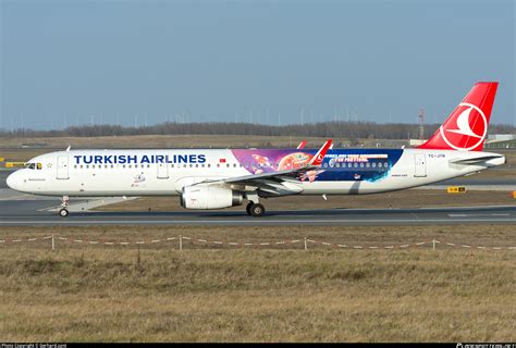 TC JTR Turkish Airlines Airbus A321 231 WL Photo By Gerhard Zant ID