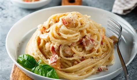 Pasta Con Pollo Tocineta Y Bechamel Receta