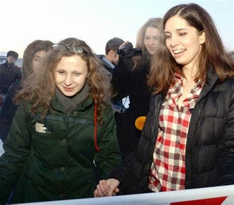 Aquarius Le Due Pussy Riot Arrestate A Sochi