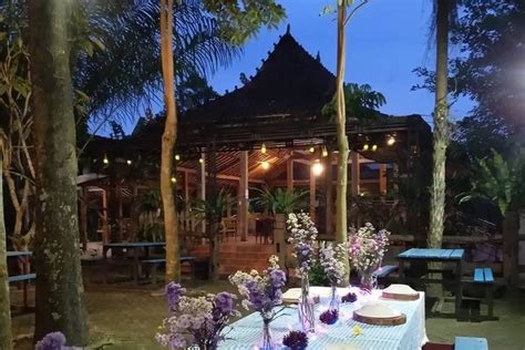 4 Rekomendasi Tempat Kulineran Di Blitar Yang Nyaman Punya Menu