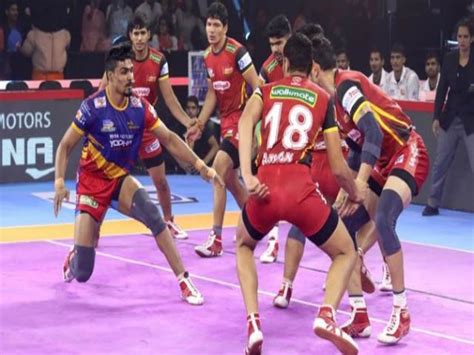 Pro Kabaddi League Bengaluru Bulls Defeat Jaipur Pink Panthers By 11