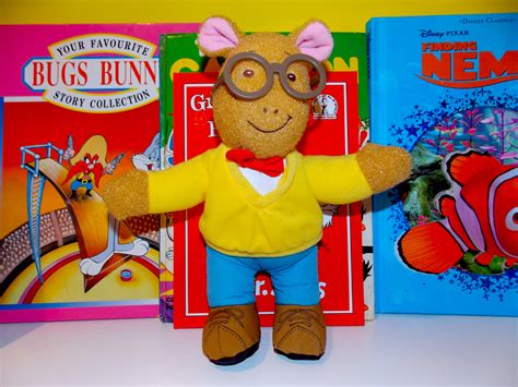 Talking Pbs Arthur Plush Doll Geekkie