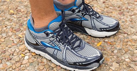 Blisters: The Runner’s Guide to Prevent and Treat Blisters | Greatist