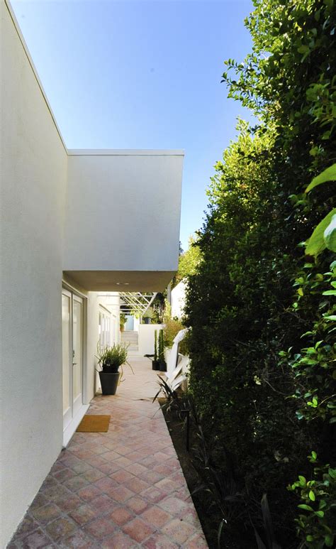 Los Feliz Bungalow Kadre Architects