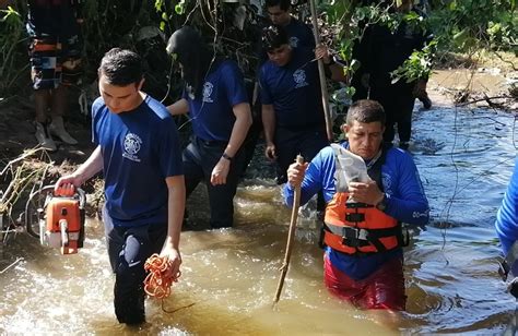 Localizan cuerpo de Ángel jóven arrastrado por la corriente de un