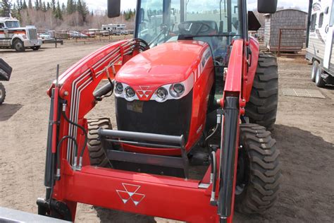 Massey Ferguson 1652 Tractor