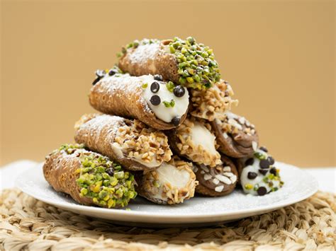 Cannoli Siciliani Czyli Rurki Z Kremem Z W Och Przepis Przywieziony Z