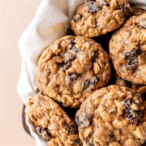 Old Fashioned Oatmeal Raisin Cookies Broken Oven Baking