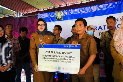 Pemkab Serah Terima Csr Bank Bpd Diy Kepada Masyarakat Kulon Progo