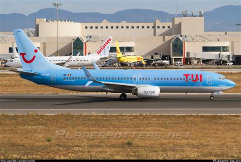 Oo Jah Tui Fly Belgium Boeing K Wl Photo By Michael Pavlotski