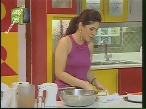 Pakistani Television Captures And Hot Models Aysha Omer