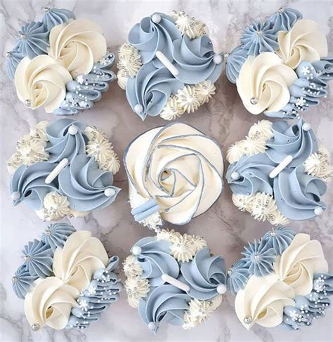 Blue And White Snowy Cupcakes Cupcake Decorating Ideas For Weddings