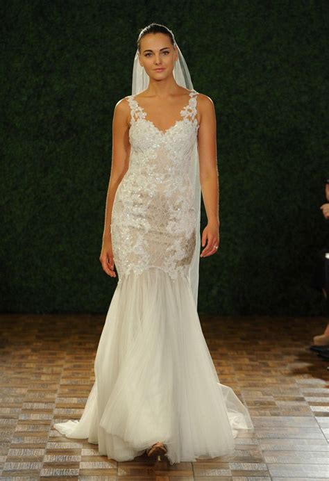 Brides You Ll Want To See These Trending Wedding Dresses