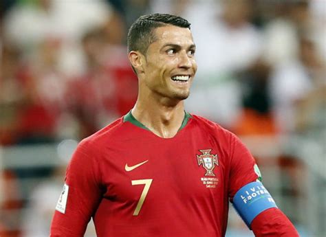 Os 11 jogadores de futebol mais famosos de todos os tempos - eBiografia