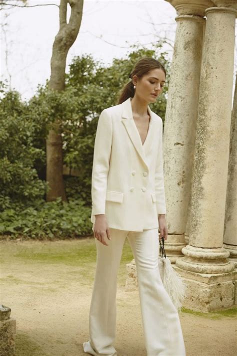 Bartolomea La Nueva Colecci N De Vestidos De Novia De Colour Nude Art Culos Casilda Se Casa