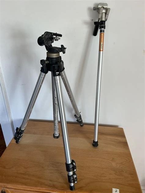 Tripod and monopod | Live and Online Auctions on HiBid.com