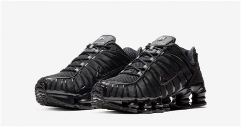 Nike Shox Total Arkiv - Cool Sneakers