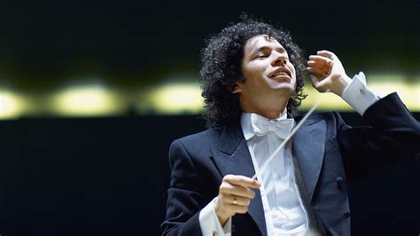 Gustavo Dudamel conducts the Vienna Philharmonic | WFMT