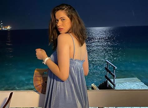 Μαρία Κορτζία Ποζάρει για πρώτη φορά με bikini μετά τις φήμες εγκυμοσύνης Like cy