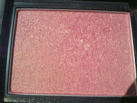 RENGARENK DÜNYAM: Nars orgasm allık