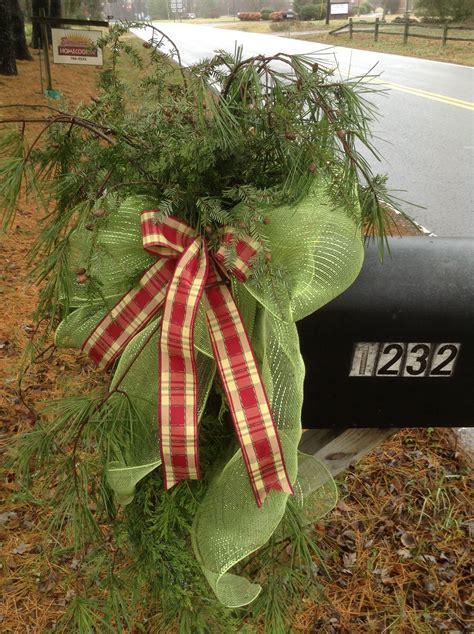 Neighbors are decorating every detroit mailbox for the holidays 24