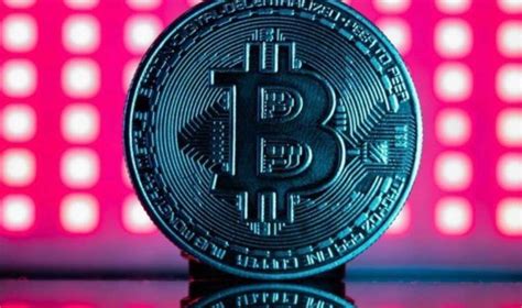 Bitcoin Surges Above Gaining