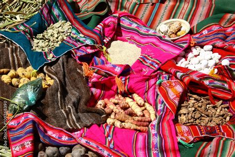 Traditionelles Essen Auf Den Uros Islands Titicacasee Peru Stock