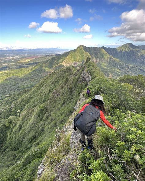 hiking mount kaala  kolekole kenjisaito