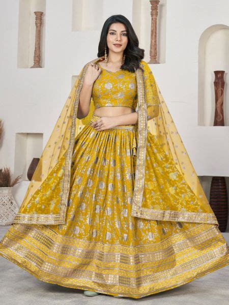 Buy Designer Lehenga Cholis From Manufacturers And Wholesalers In Surat