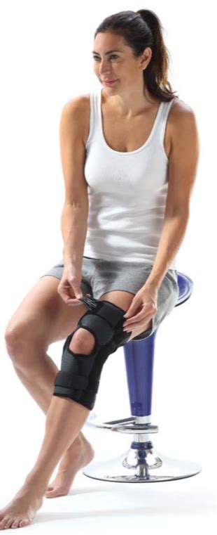 Xpert Hinged Knee Brace Donjoy Playmaker Xpert Hinged Knee Brace Canada