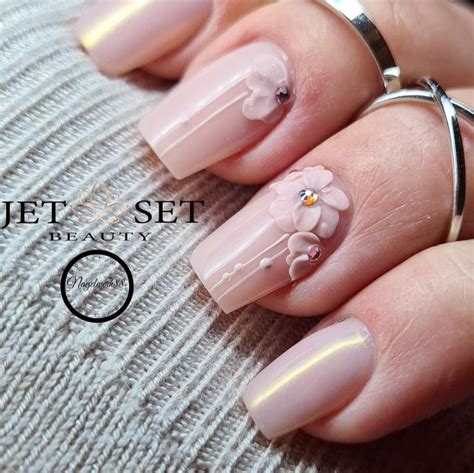 30 Cute Nude Nail Designs That Pair Well With All Outfits