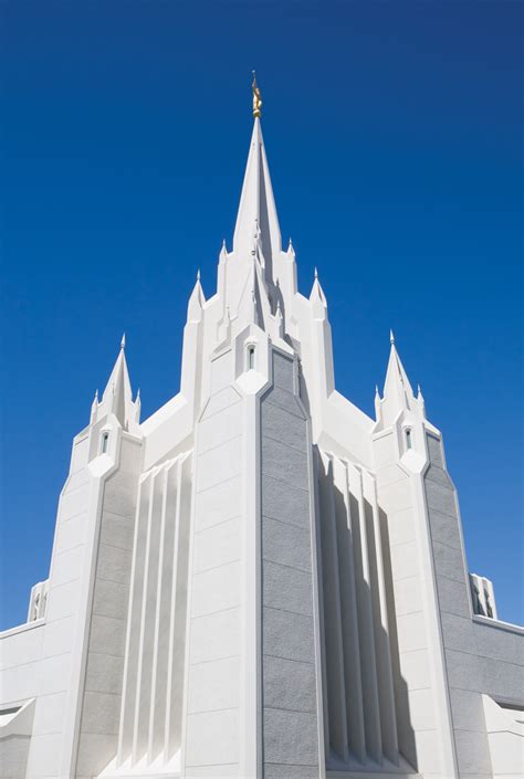 Building Mormonism: The Fascinating History of LDS Architecture