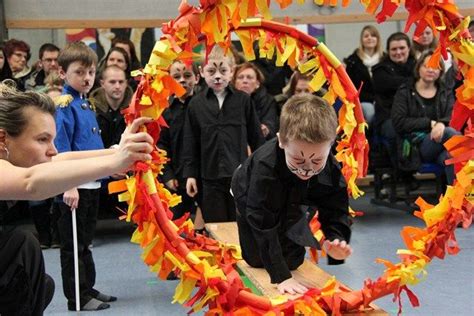 Spectacle de cirque en 3ème maternelle Spectacle de cirque Cirque