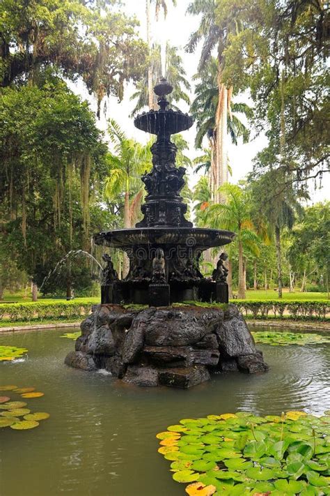 Beautiful Fountain in the Botanical Garden Park of Rio De Janeiro ...