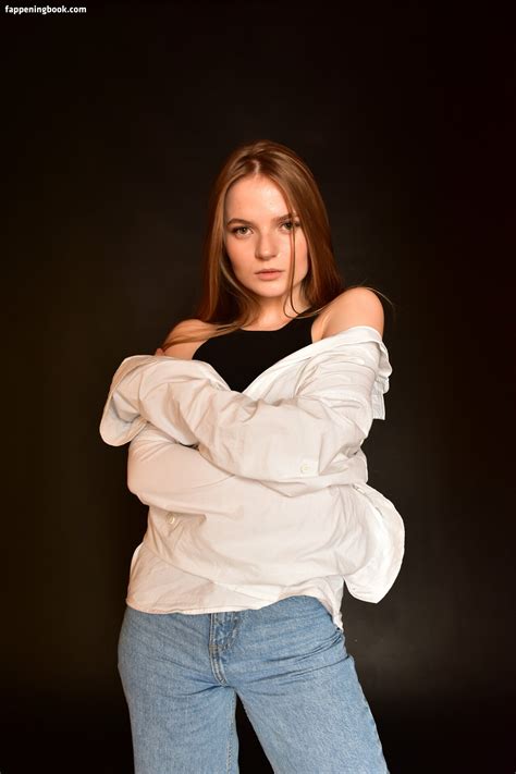 Anastasiiiyaa Anastasiya Kvitko Nude OnlyFans Leaks Fappening FappeningBook