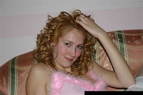 Amateur Milf Blonde Lingerie 10 1600x1200 Porn Pic