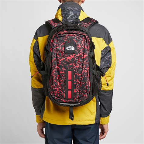 The North Face Rage Hot Shot SE Backpack Rose Red Black END ES