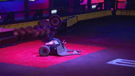 Skorpios Gets Stung | BattleBots