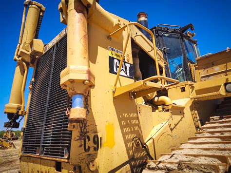 Caterpillar D10 Dozer – Tracked – ReQuip