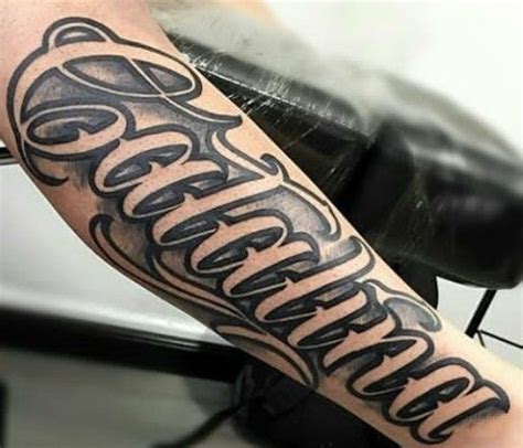 Pin On Cool Forearm Tattoos Forearm Name Tattoos Name Tattoo On Hand