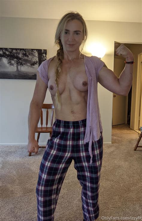 IzzyFit Nude OnlyFans Leaks Photos TheFappening