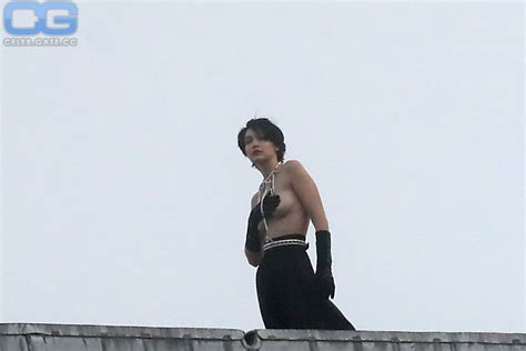 Gigi Hadid Nude Pictures Photos Playboy Naked Topless Fappening