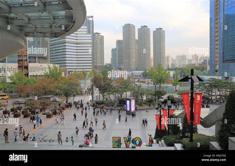 Yongsan Station Hi Res Stock Photography And Images Alamy