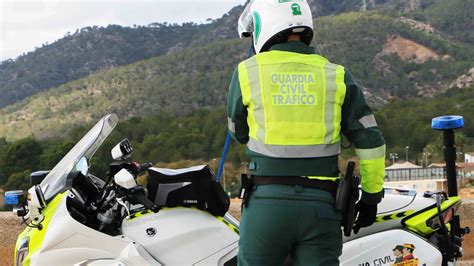 Cuidado Si Conduces Con El Carnet Caducado Estas Son Las Graves