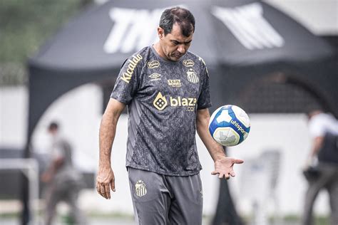 Sem Felipe Jonatan Santos Faz Treino T Tico E T Cnico De Olho Na